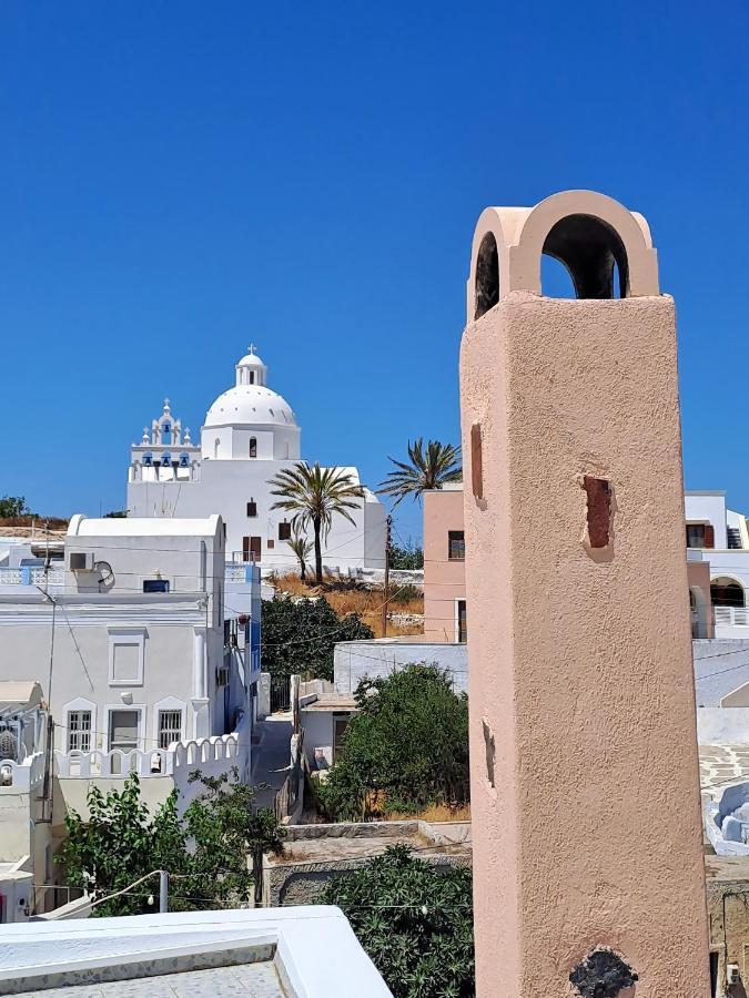 Navita Cave Houses Fira  Exteriér fotografie